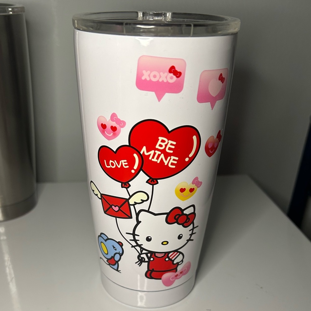 Hello Kitty Valentine’s Day tumbler